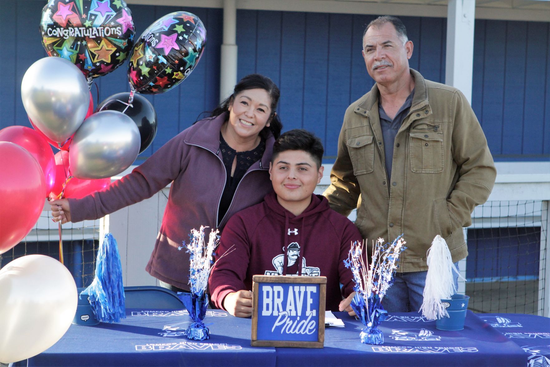 111220 Espinoza signs 19.JPG